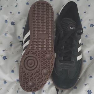 Adidas Classic Samba NWT